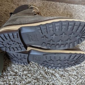 7.5 women's work timberlands (or for style)